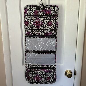 Vera Bradley  Hanging Travel Organizer Lined Cosmetic Tote Scroll Medallion